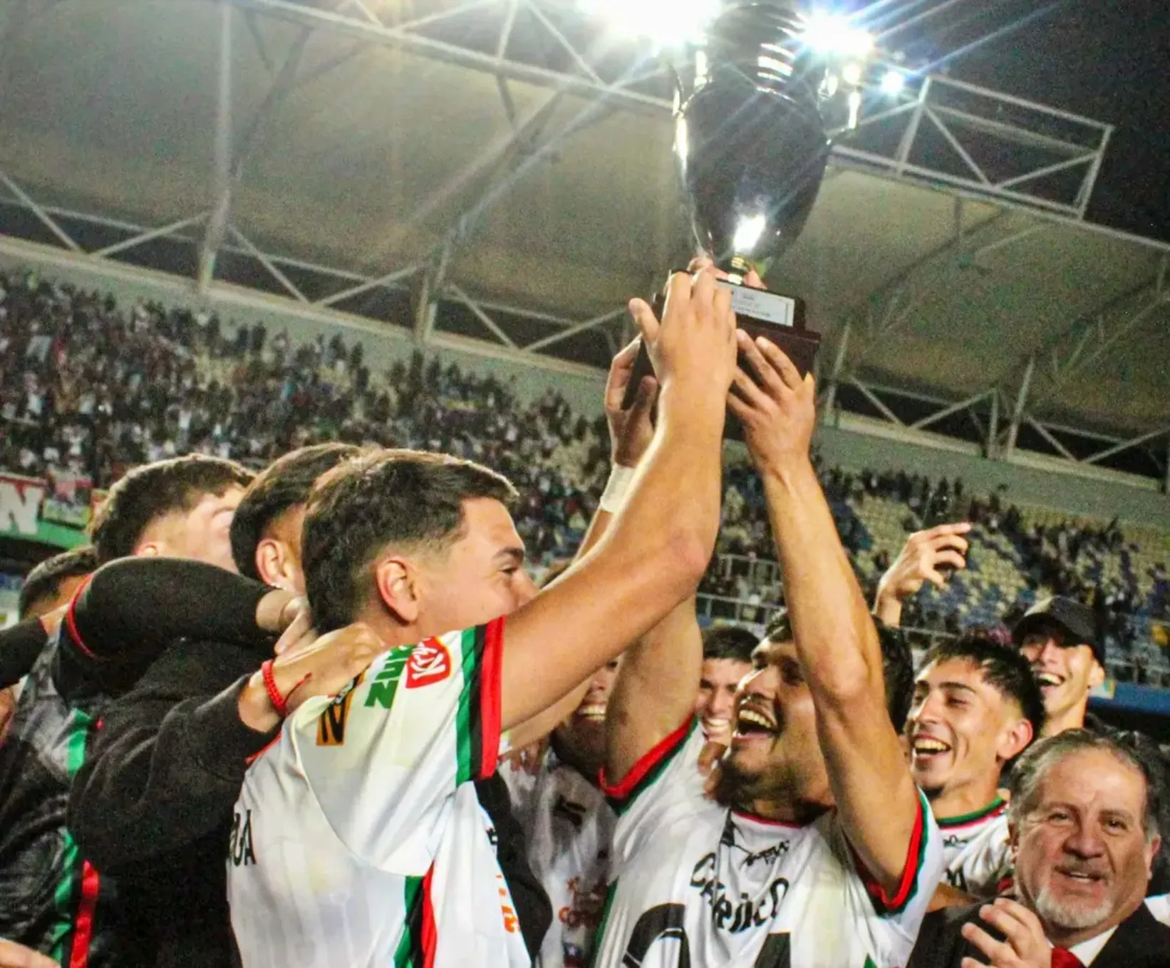 Lota se ganó el pasado 7 de marzo su ascenso a la Segunda División Profesional. | Foto Lota Schwager.