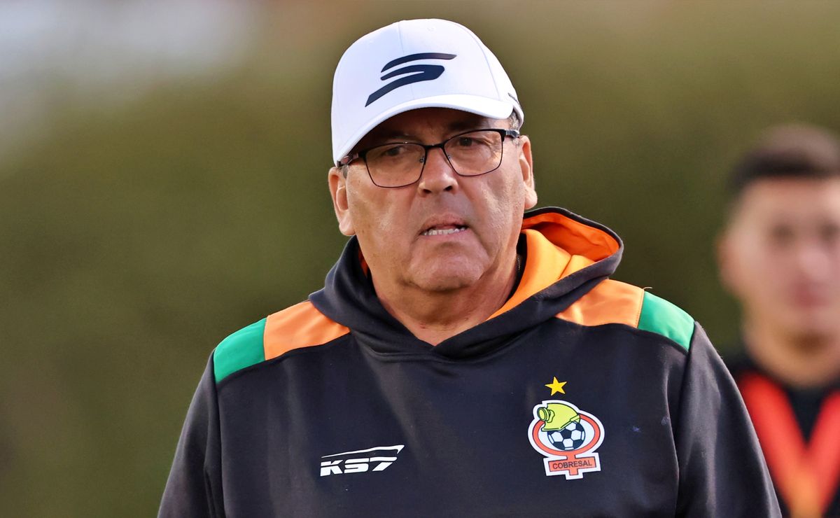 Gustavo Huerta repasa a los más jóvenes de Cobresal tras una nueva derrota: “Para estos partidos nos dejan una…”