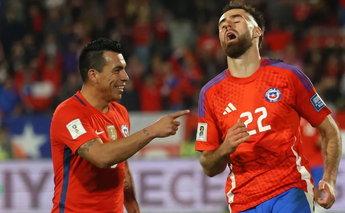 Paredes respalda a Brereton en la Roja Paredes respalda a Brereton en la Roja