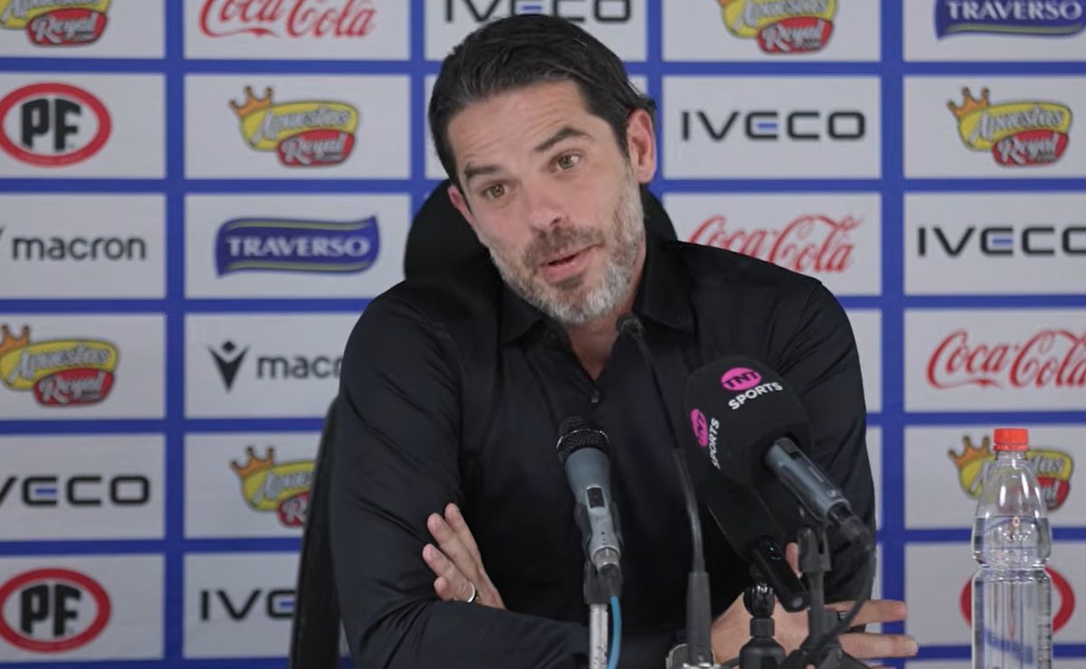 “¿Y nosotros? ¡No contaste las nuestras!”: Fernando Gago vive su primer round con un periodista en la U de Chile