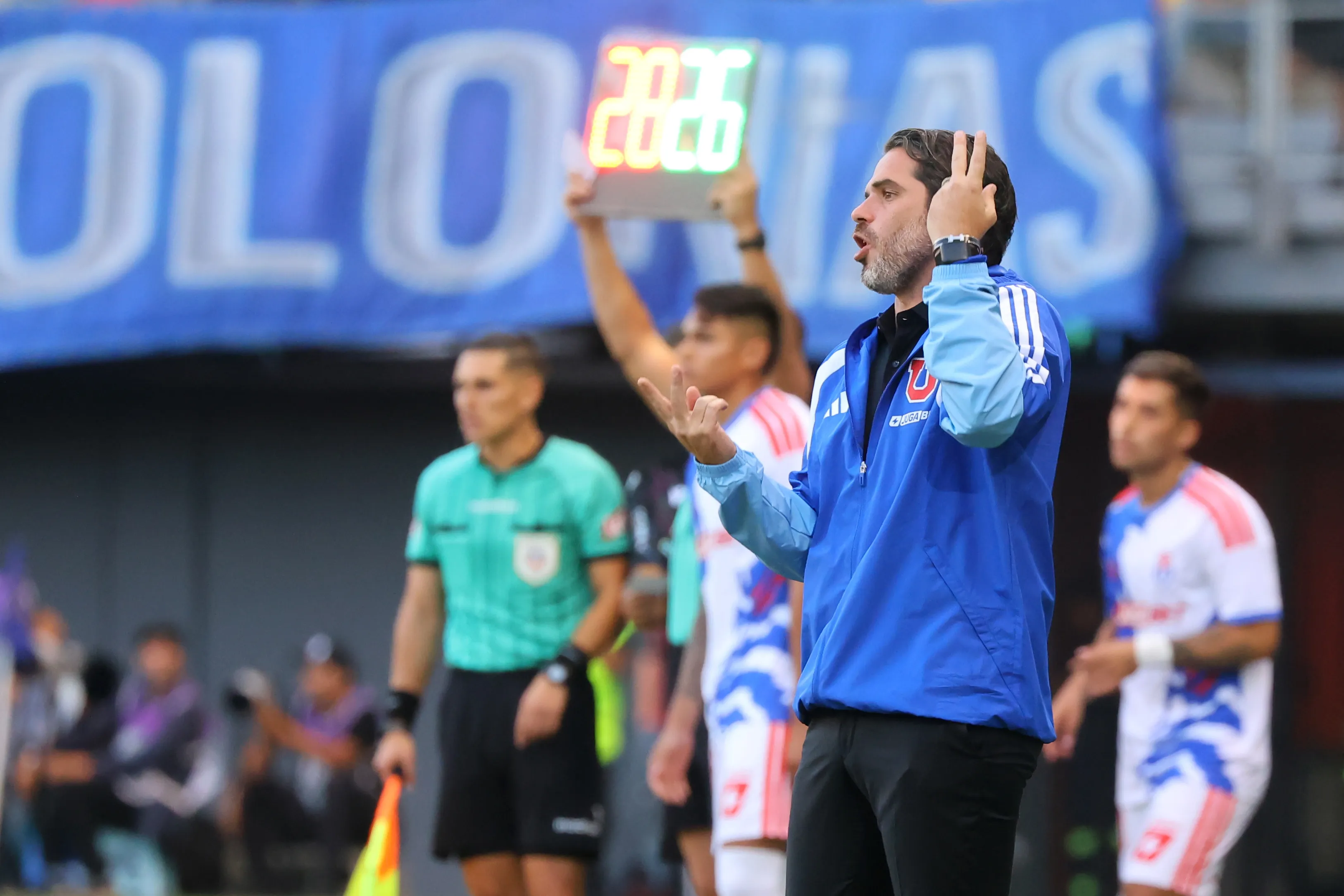 Fernando Gago en el estadio Bicentenario de La Florida. (Jonnathan Oyarzun/Photosport).