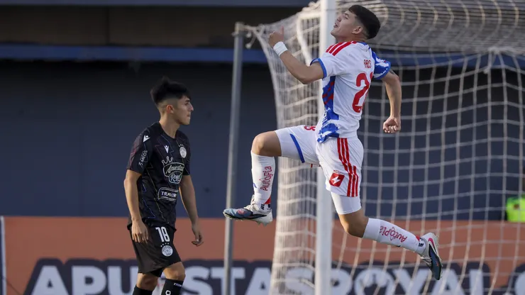 El canterano de la U no escondió su alegría tras marcar su primer gol.
