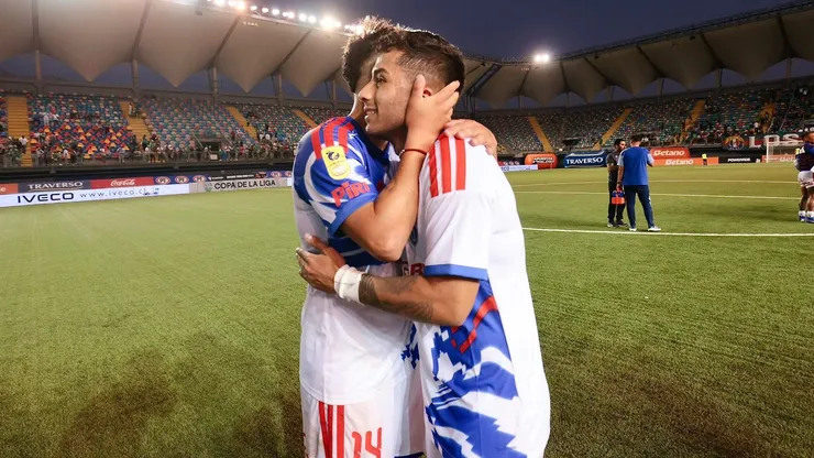 Lucas Assadi fue aplaudido en su regreso en la U.