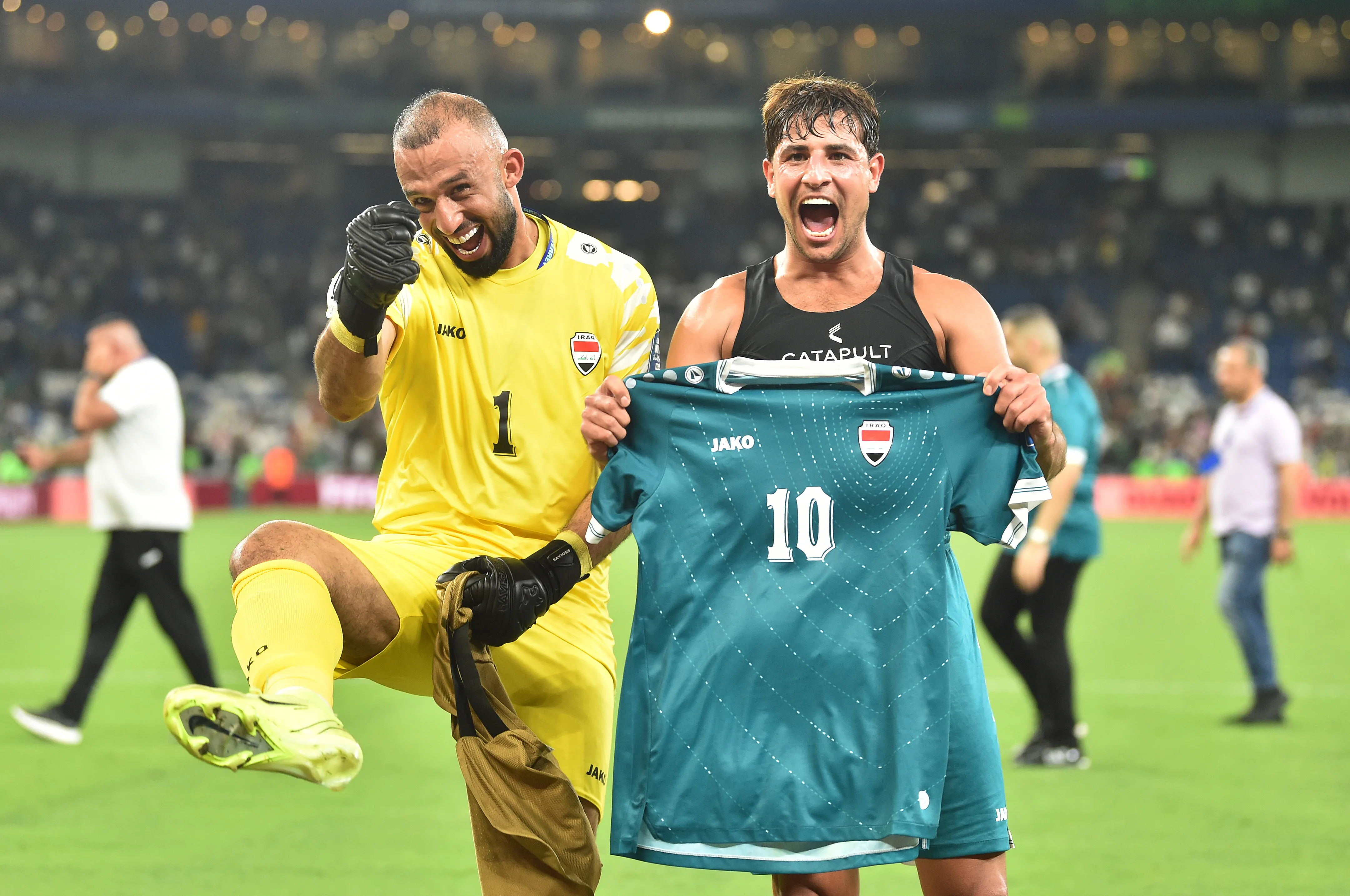 Irak celebra su regreso al Mundial.  (Photo by Rodrigo Oropeza/Getty Images)