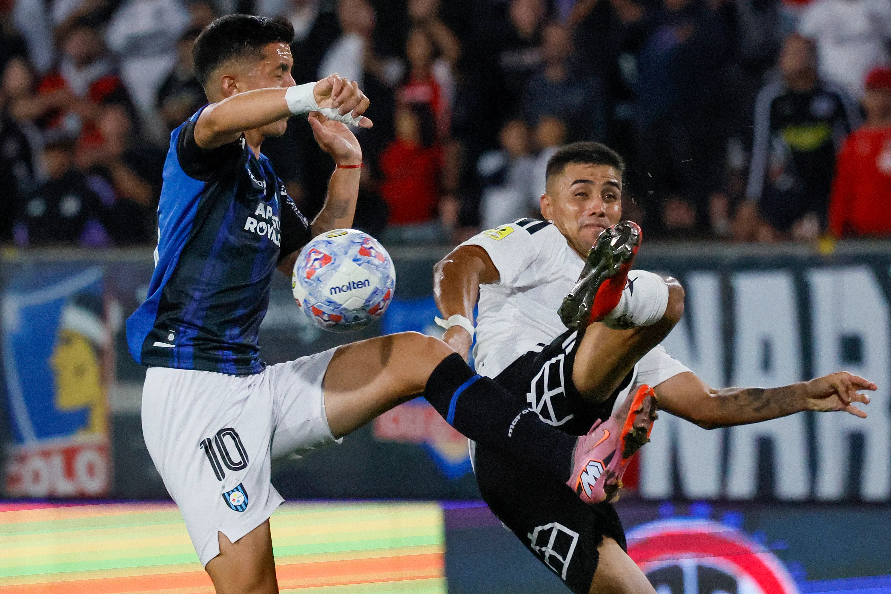 Colo Colo juega ante Huachipato por la Copa de la Liga