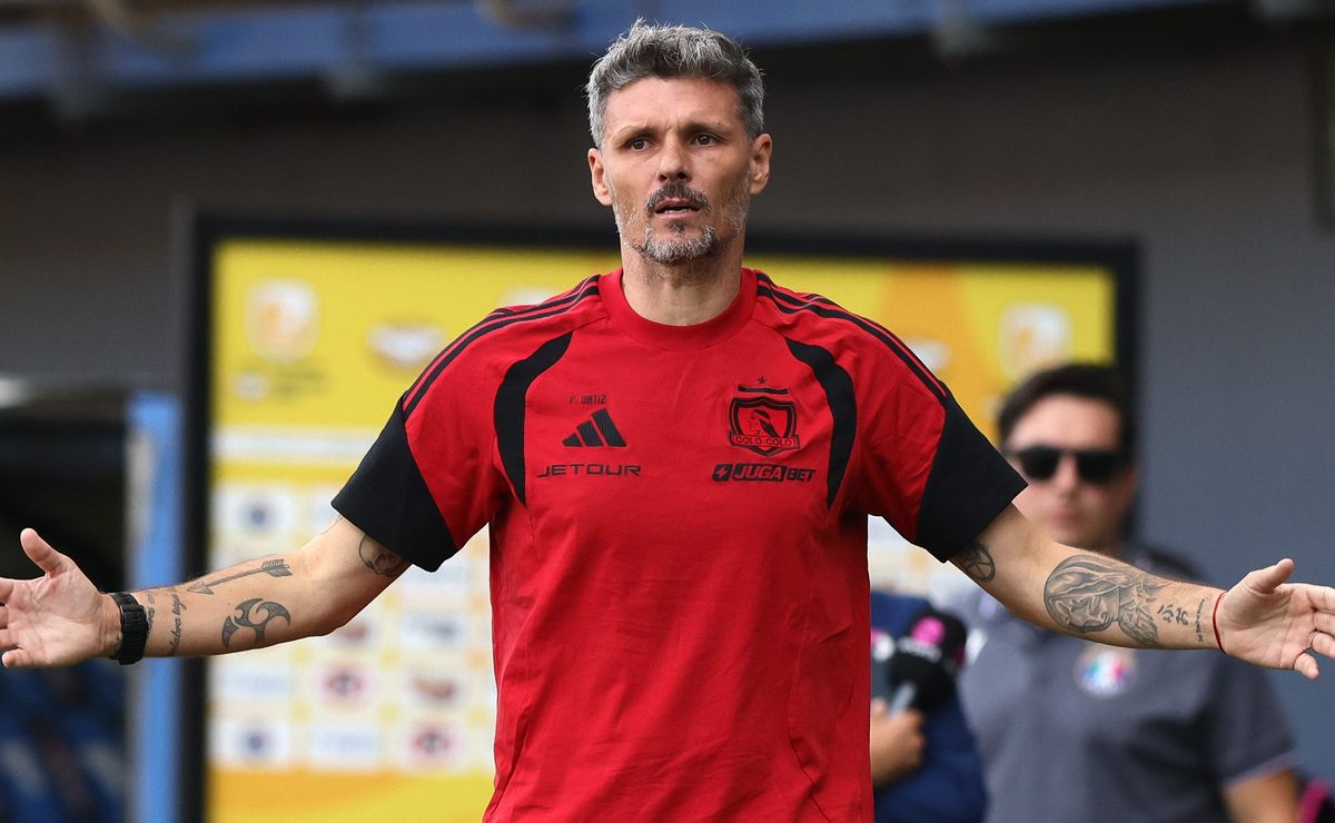 “Lo importante es…”: Fernando Ortiz pone el pecho a las críticas por el juego de Colo Colo