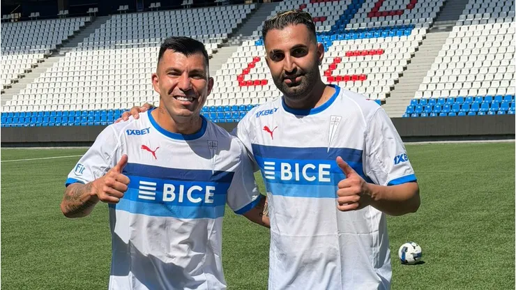 Gary Medel junto a Mo Ali