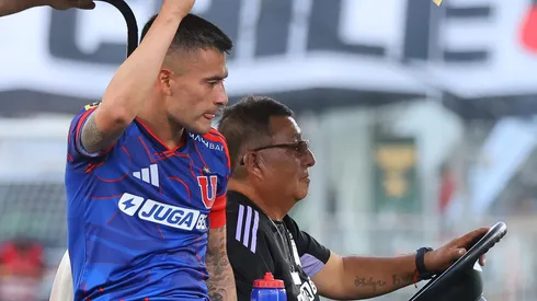 Charles Aránguiz ha sido baja en la U en los últimos partidos.