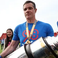 “Que siga mi patner”: el potente respaldo para que Clark siga en la U