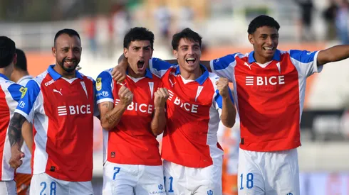 Universidad Católica viene de vencer por 3-1 a Cobresal en la Copa de la Liga.