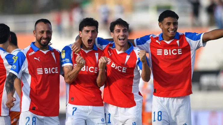 Universidad Católica viene de vencer por 3-1 a Cobresal en la Copa de la Liga.
