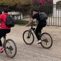 ¿Crisis de la bencina? Campeón de América con Chile en bici a entrenar