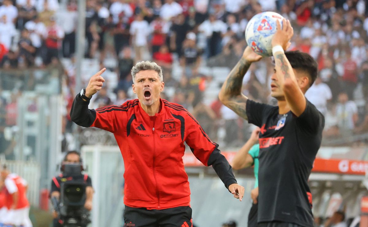 No convencen a Fernando Ortiz: Los dos refuerzos más cuestionados de Colo Colo