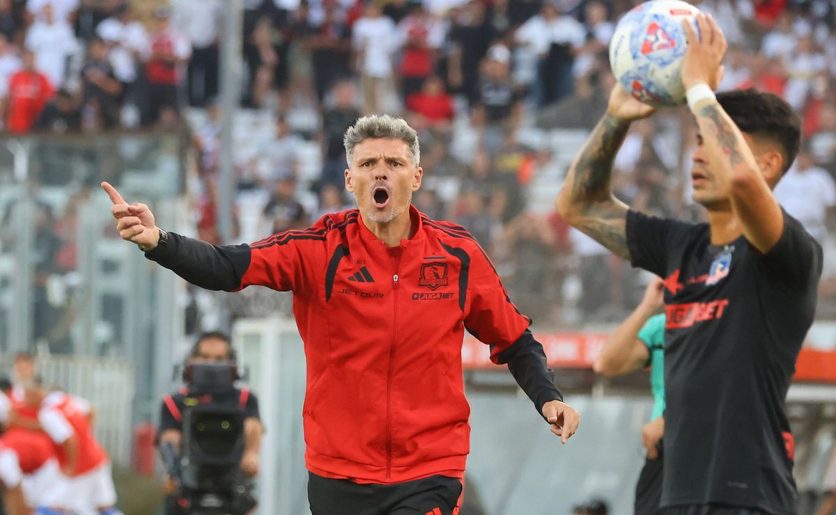 Fernando Ortiz reconoce el gran déficit de su Colo Colo: “Tomar mejores…”