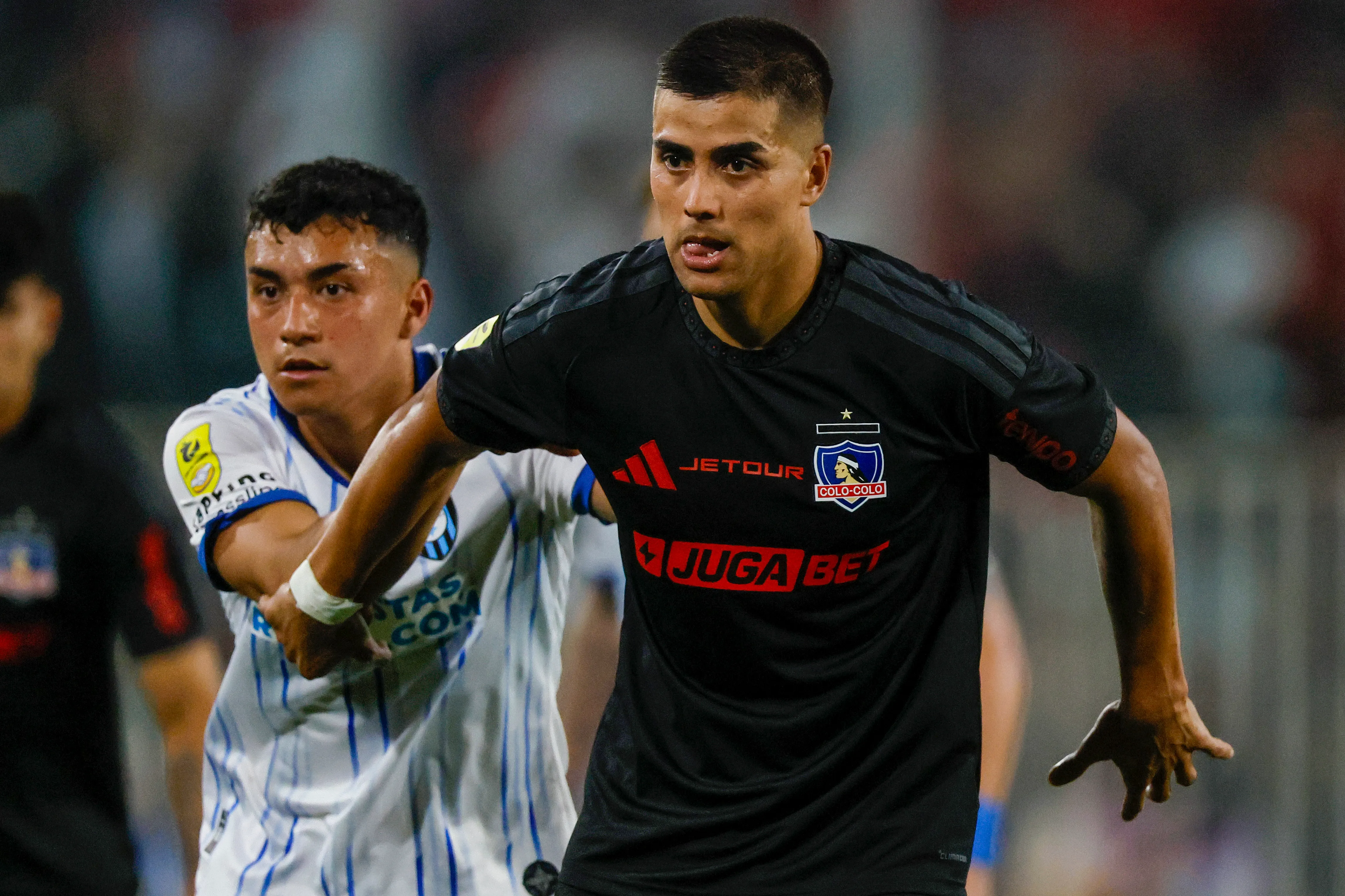 Álvaro Madrid se ganó una camiseta de titular en Colo Colo de la mano de Fernando Ortiz. | Foto: Photosport.