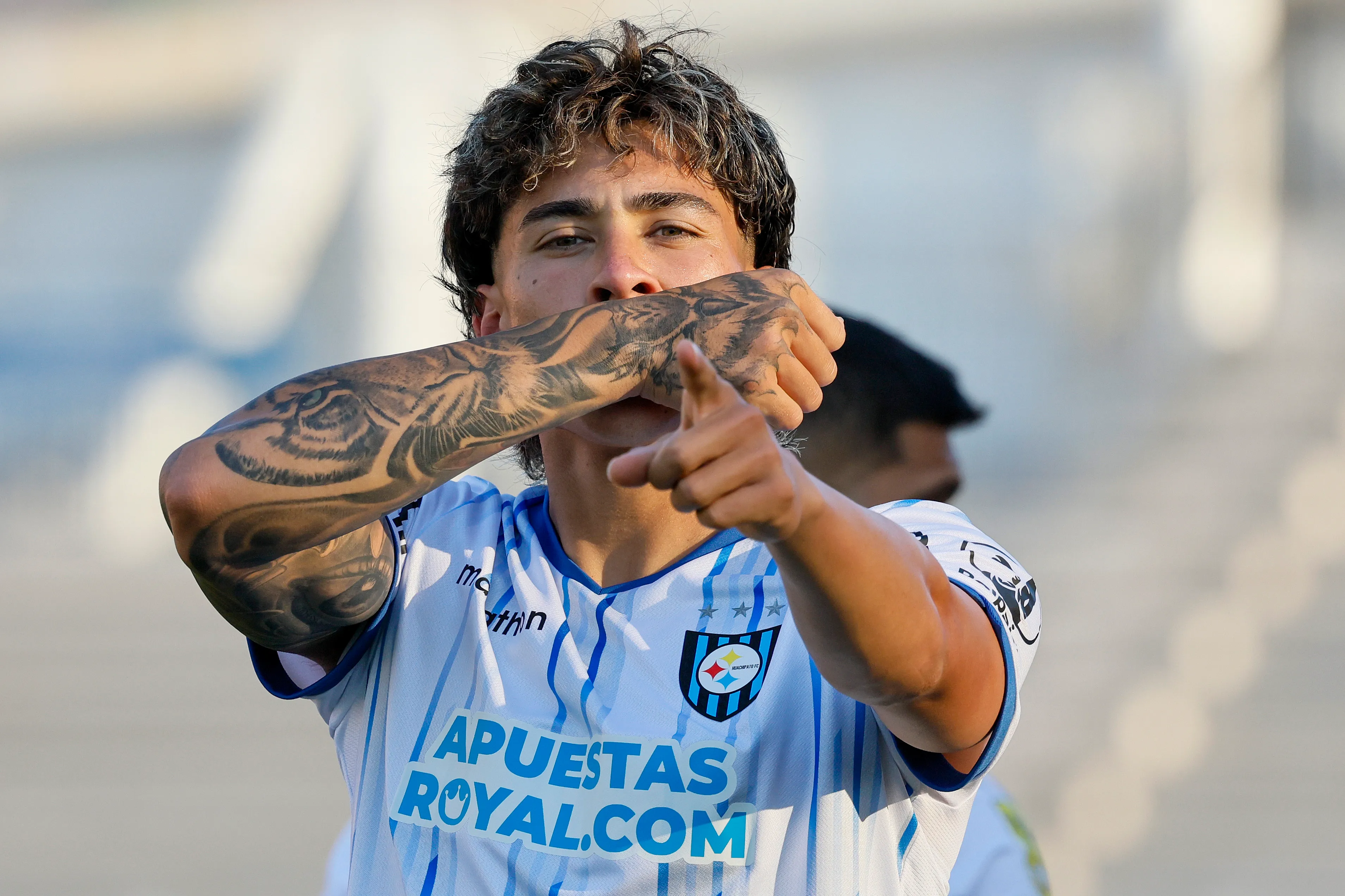 Maxi Gutiérrez alcanzó a anotar tres goles en tres partidos por Huachipato en la Liga de Primera 2026. (Andres Pina/Photosport).