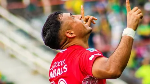 Iván Morales le anotó a Aldosivi con Argentinos Juniors y provocó la alegría de su DT, Nicolás Diez.