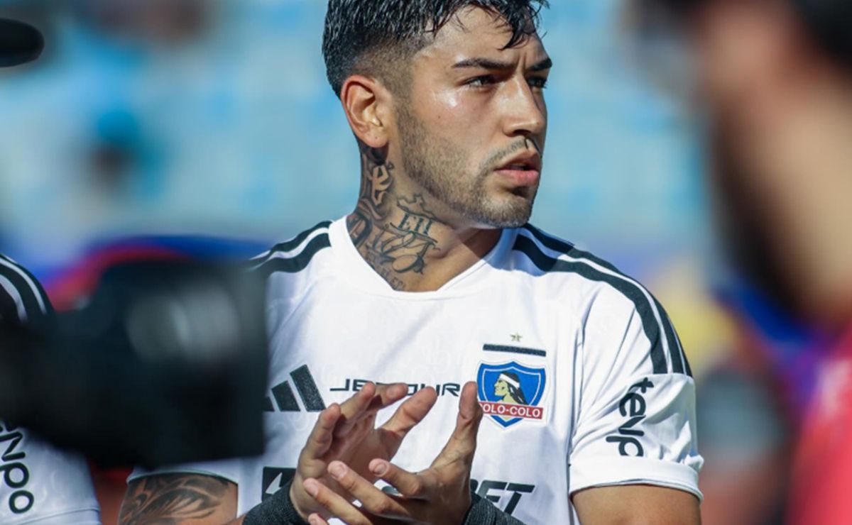 Debutó en la selección chilena y apunta alto: “Salir campeón con Colo Colo es la meta, para allá…”