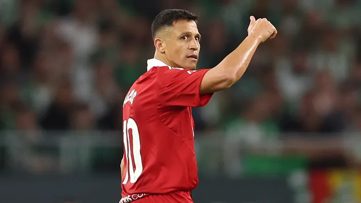 El Sevilla de Alexis Sánchez y Gabriel Suazo quiere alejarse de la zona baja.