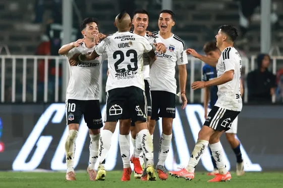 Colo Colo lidera la tabla de posiciones con 15 puntos – Photosport