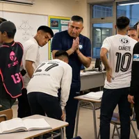 Jaime García activa el modo profesor con los jóvenes: "Que estudien, perdemos..."