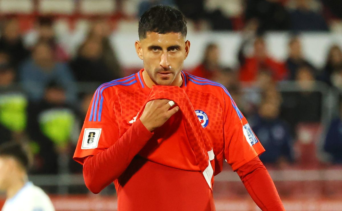 Guillermo Maripán reconoce haber compartido imagen íntima de Carmen Tuitera por “un arrebato”