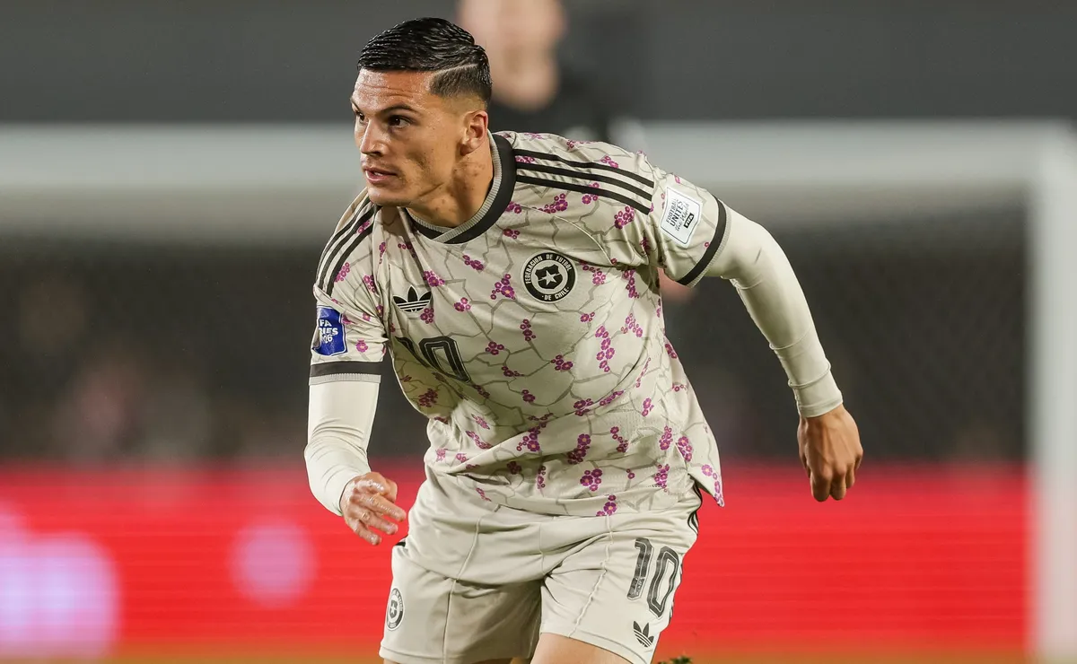 Técnico de Elche critica a la ANFP y Chile por Lucas Cepeda Técnico de Elche critica a la ANFP y Chile por Lucas Cepeda