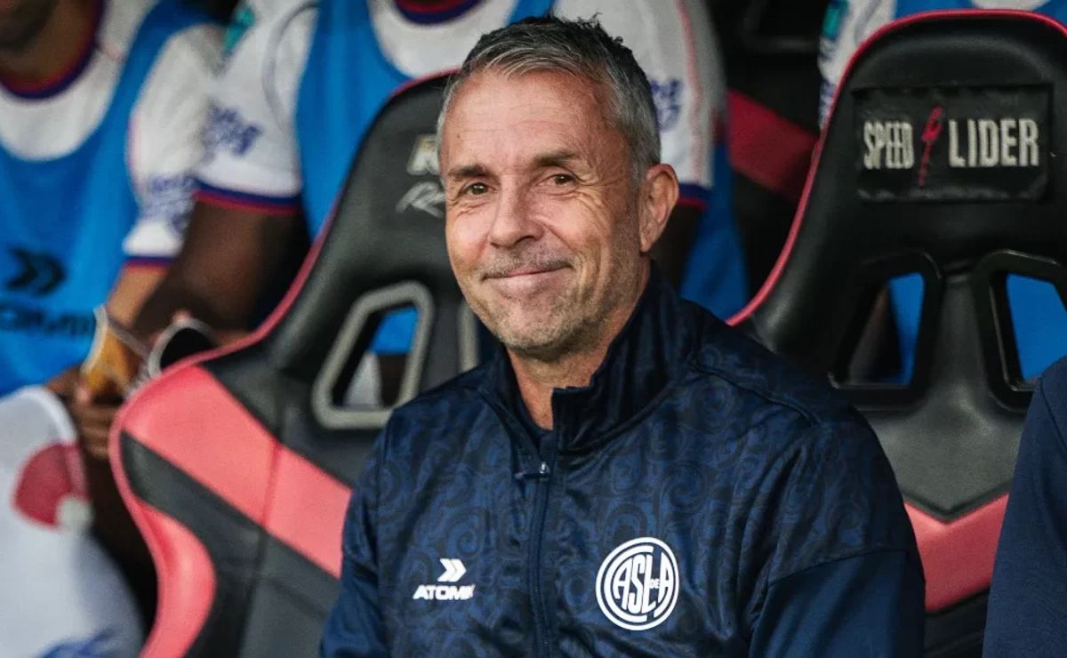 Gustavo Álvarez celebra su primer triunfo en Argentina: San Lorenzo derrota a Estudiantes
