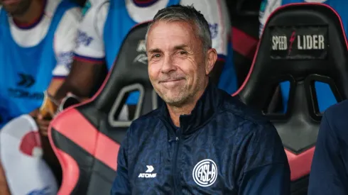 El ex DT de la U sumó su primer triunfo al mando de San Lorenzo de Almagro.