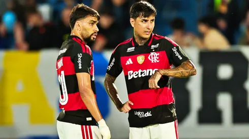Erick Pulgar no para de recibir críticas tras expulsión en Flamengo.