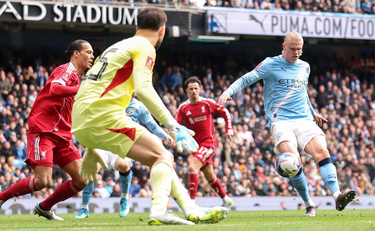 Huracán Haaland: triplete del noruego en la goleada del Manchester City contra Liverpool en Fa Cup