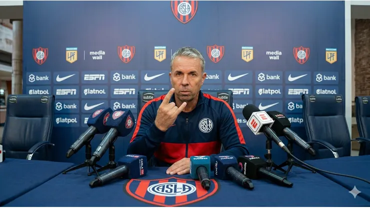 Gustavo Álvarez se acordó de la U.