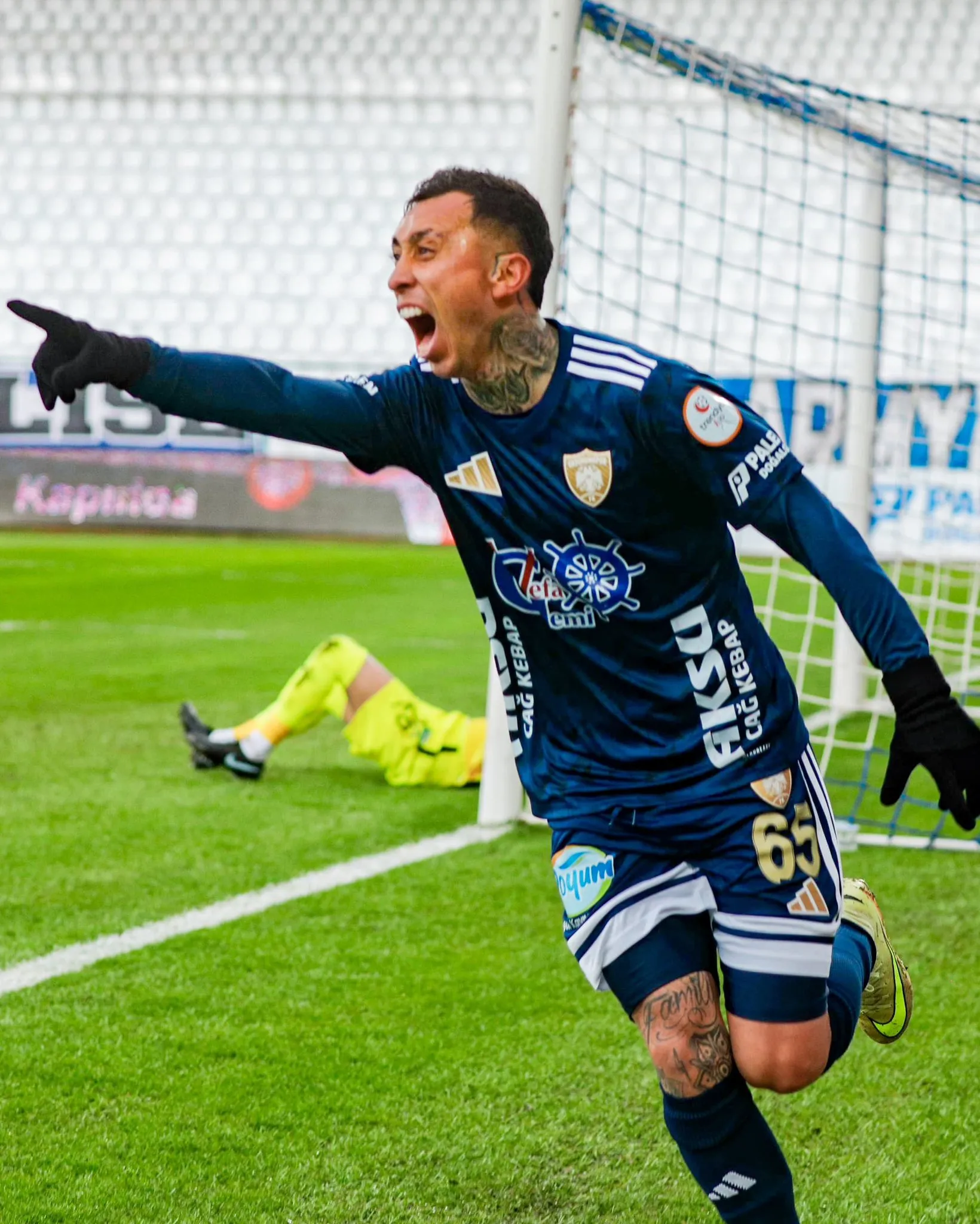 Martín Rodríguez y Juniors Fernandes brillaron este sábado en Turquía. Foto: Erzurumspor.