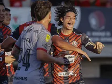 Tabla: Limache le da un baile a La Calera y baja a Colo Colo de la cima