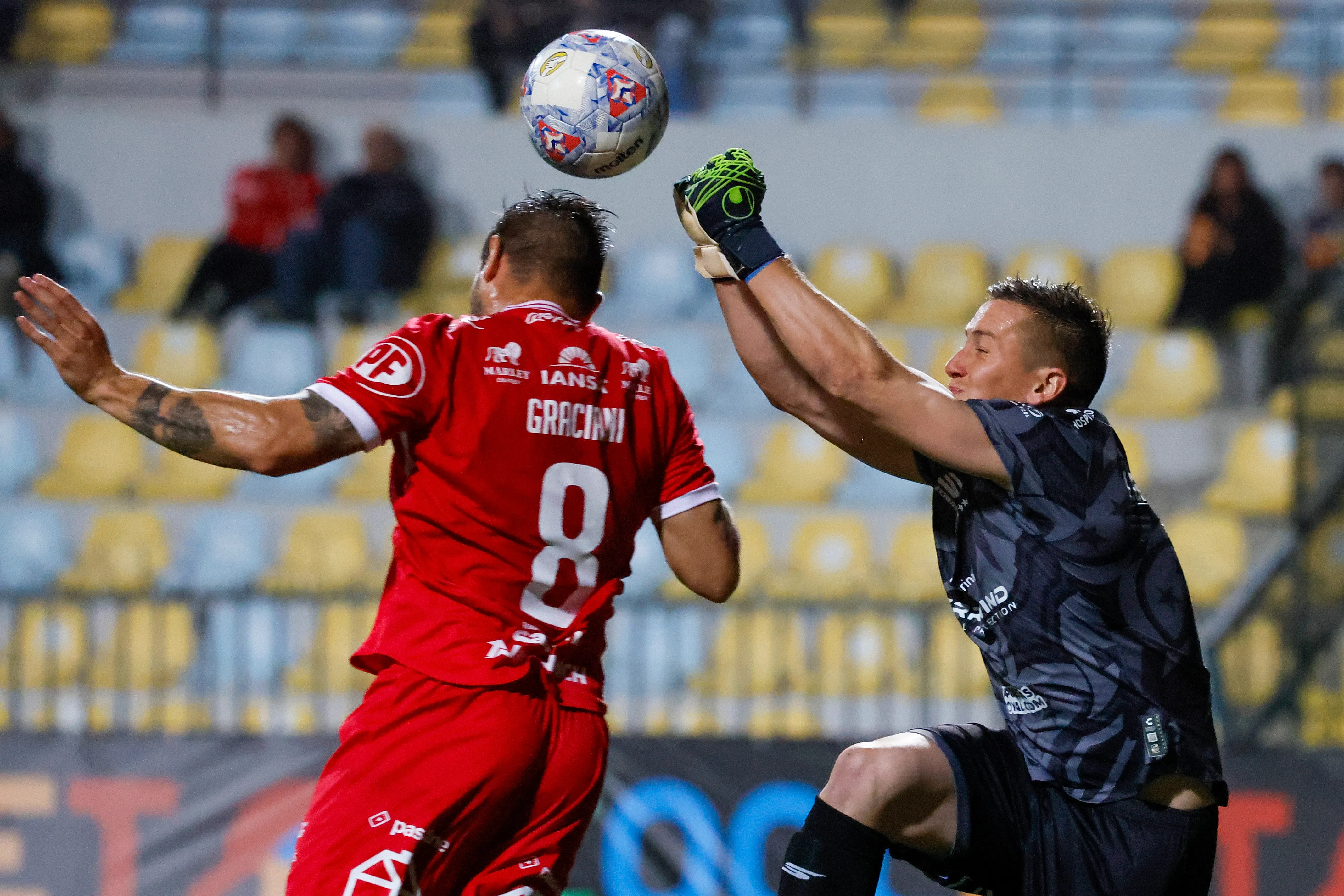 Ignacio González fue una de las figuras de Everton ante Ñublense