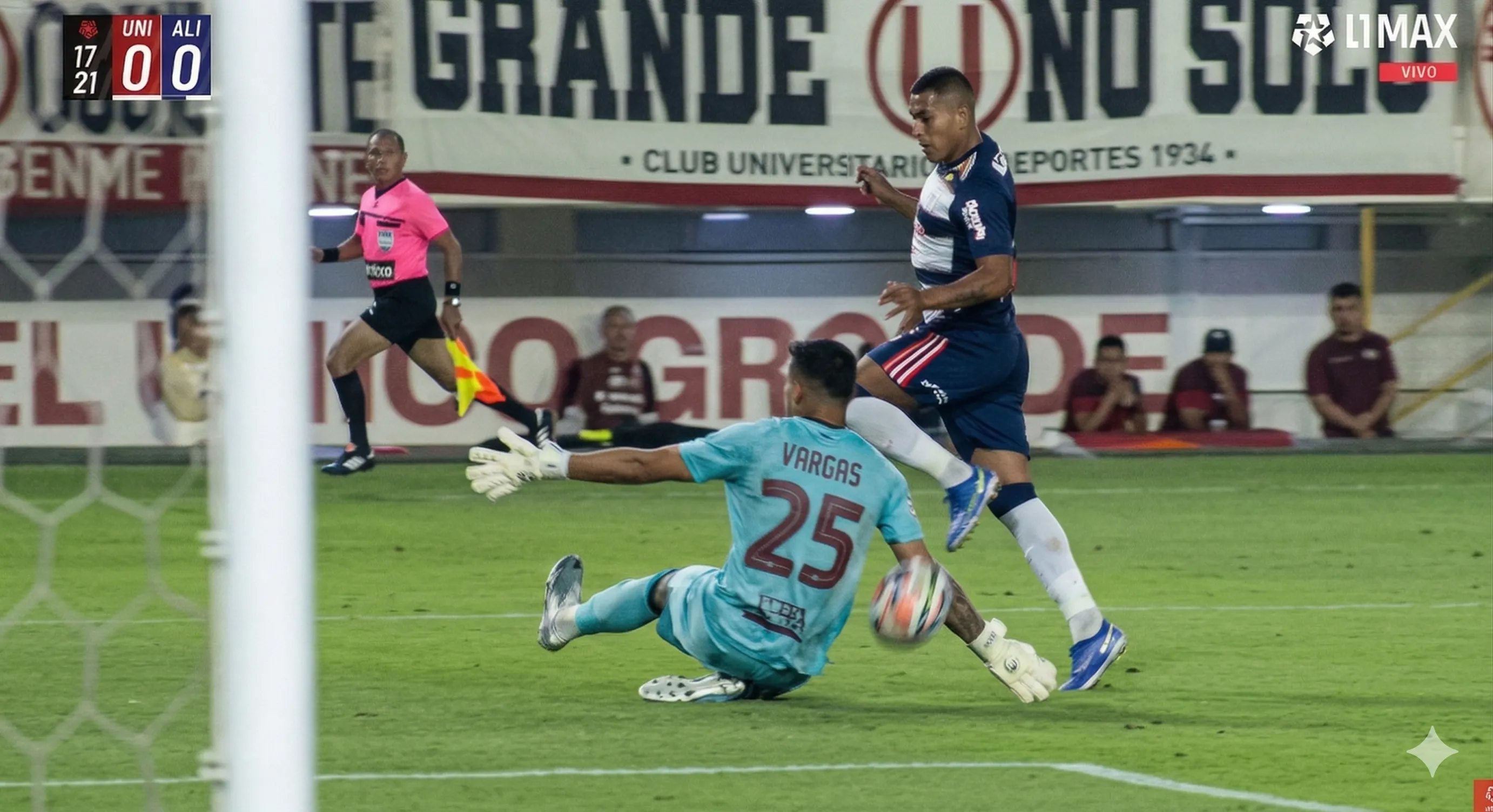 La tapada de Miguel Vargas a Kevin Quevedo. (Captura L1 Max retocada con Gemini IA).