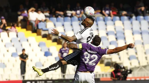 Colo Colo juega por la cima.