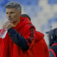 Histórico de Colo Colo ovaciona a Ortiz por debut de 16 años: "Hartos coj*nes"