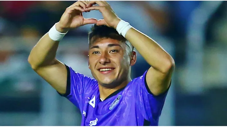 Ovalle la está rompiendo en el fútbol mexicano.