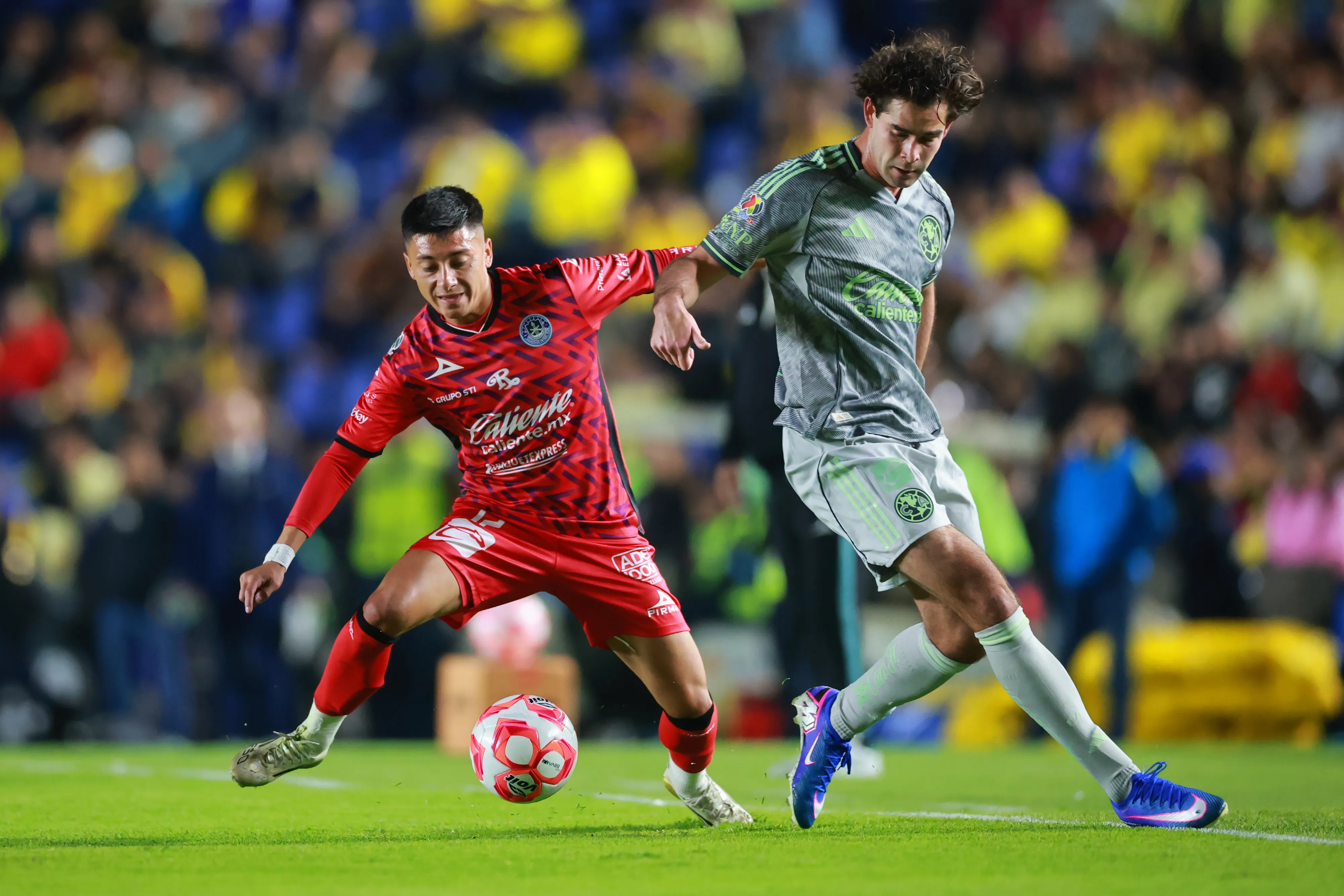 Josué Ovalle lleva cuatro goles en siete partidos con la camiseta del Mazatlán. | Foto: Getty Images.