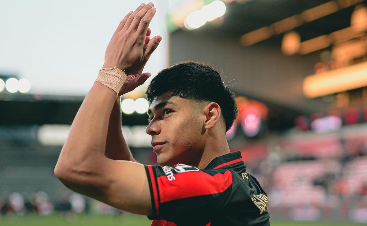 ¡Bombazo! Gigante de Italia avanza por Darío Osorio y viaja a Dinamarca a verlo en acción