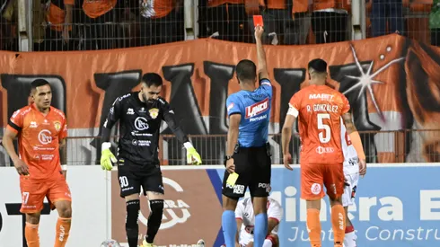 La jugada de la polémica en la Primera B.