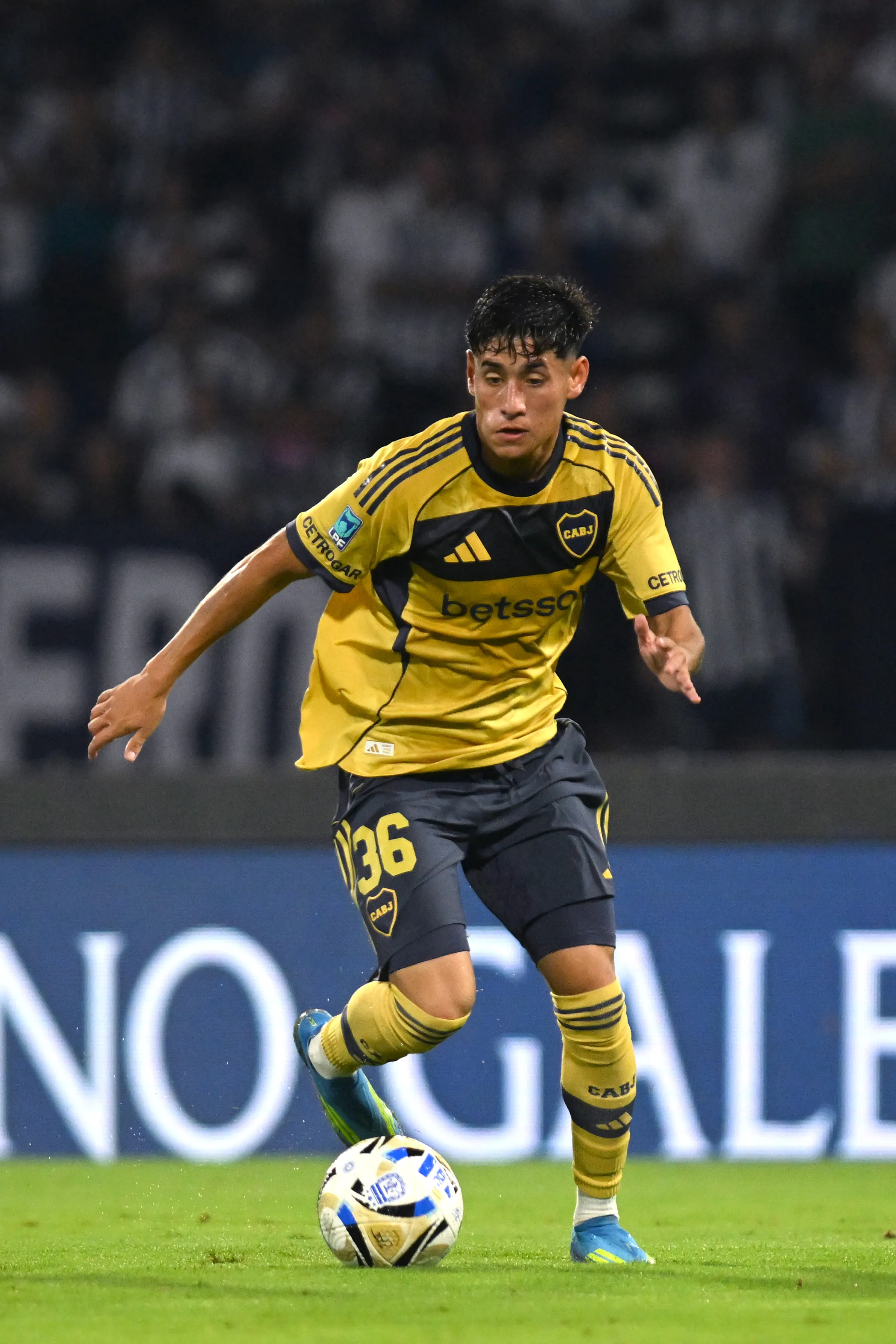 Aranda brilla en Boca a los 18 años. Imagen: Getty