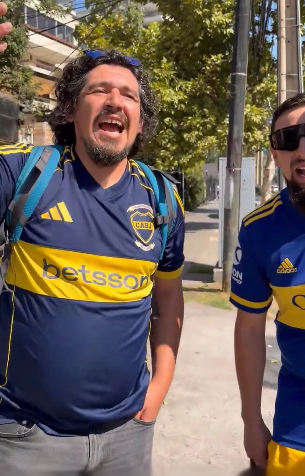 Los hinchas chilenos que alientan a Boca en Copa Libertadores. Foto: Tato Aguilera.