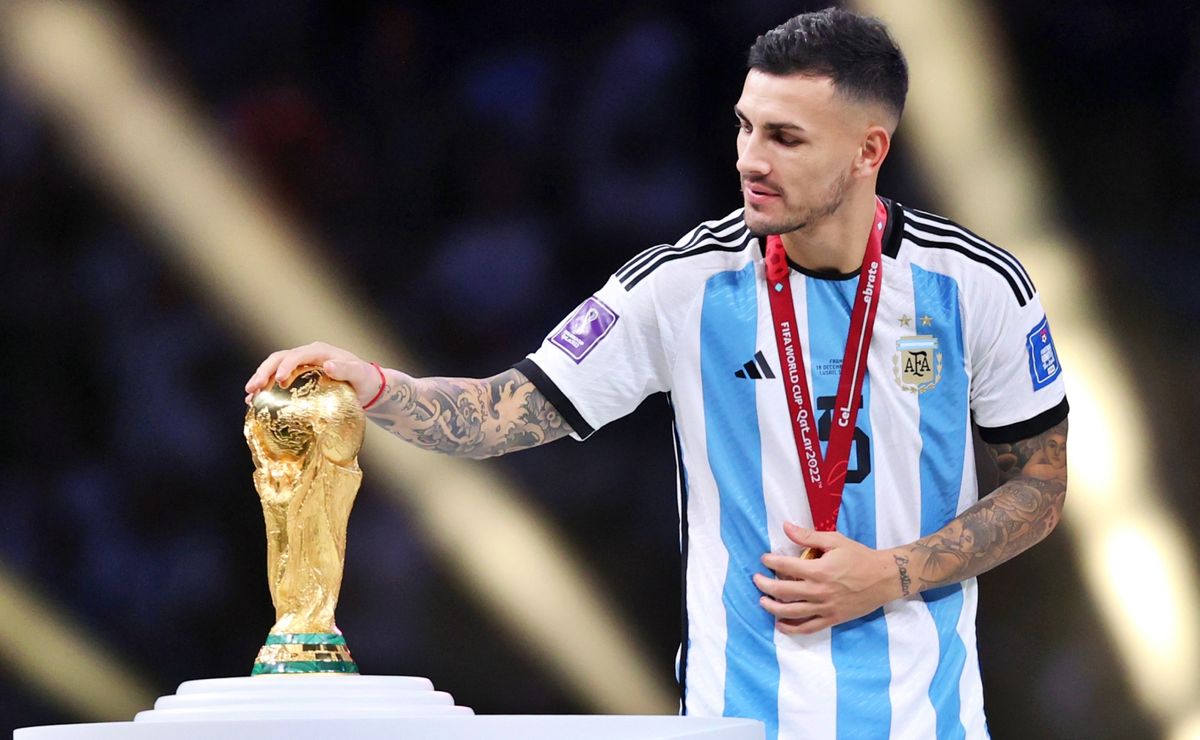 Se suma Leandro Paredes: Los campeones mundiales que jugaron en Chile por torneos Conmebol