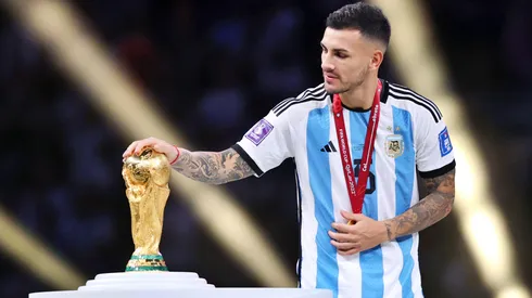 Leandro Paredes, otro campeón del mundo que jugará en canchas chilenas.