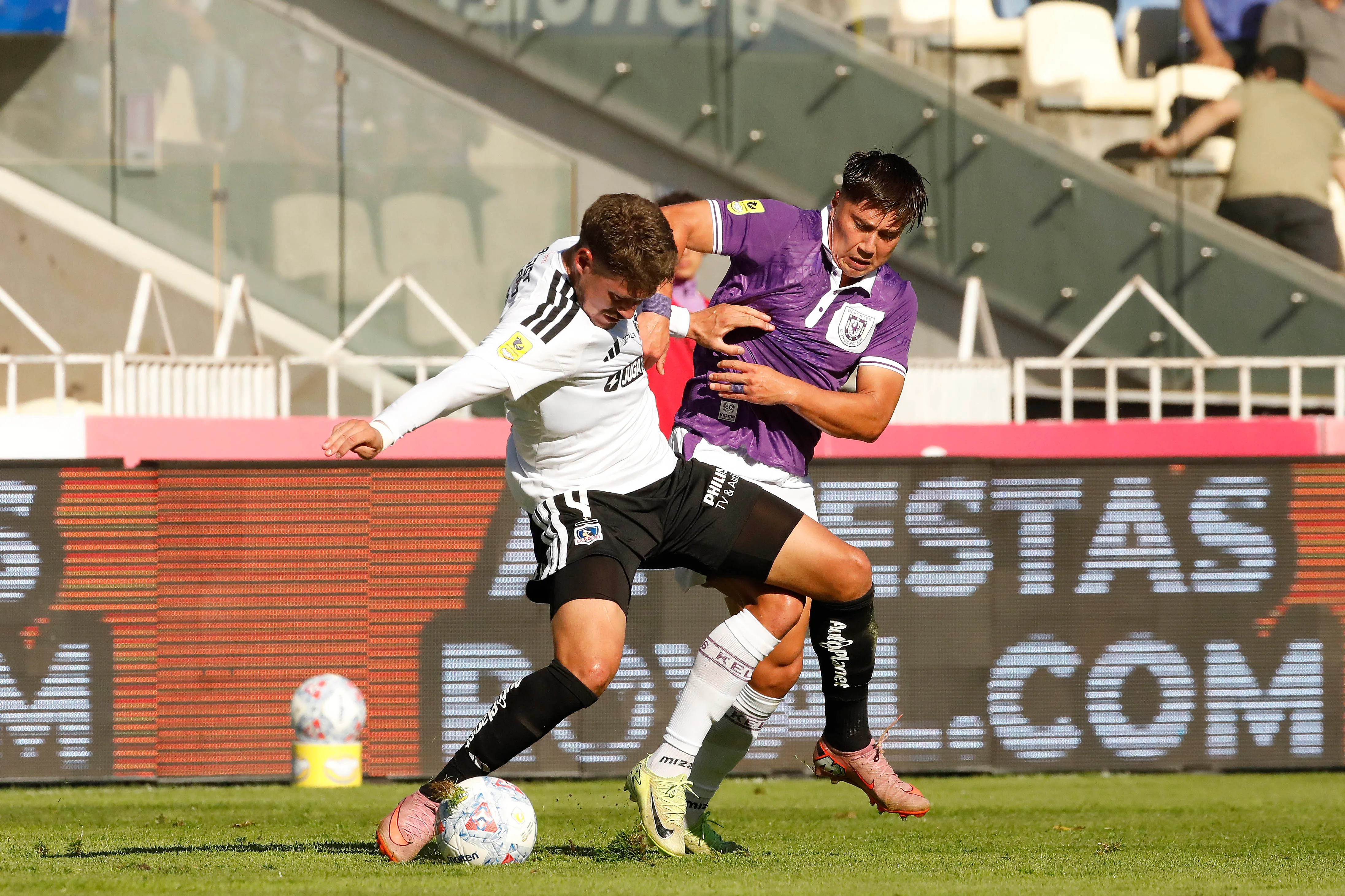 Colo Colo apenas ha recibido 4 goles en la Liga de Primera. Foto: Marco Vazquez/Photosport