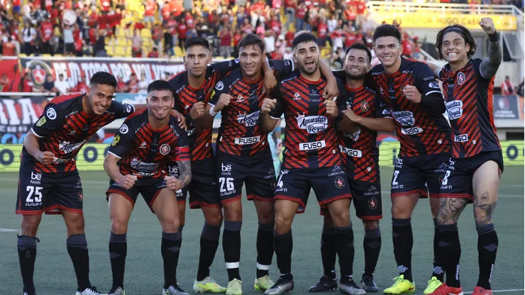 Limache sonríe en el fútbol chileno con campañón este año.