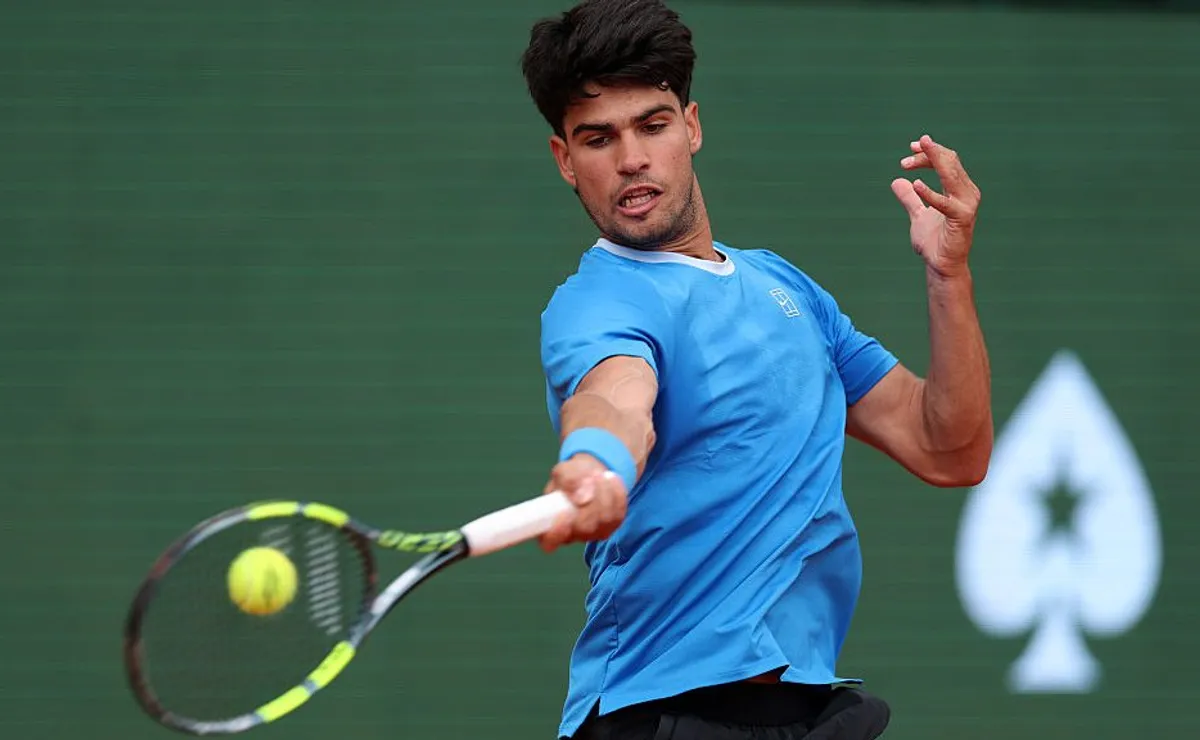 Carlos Alcaraz vence a Sebastián Báez en Montecarlo Carlos Alcaraz vence a Sebastián Báez en Montecarlo
