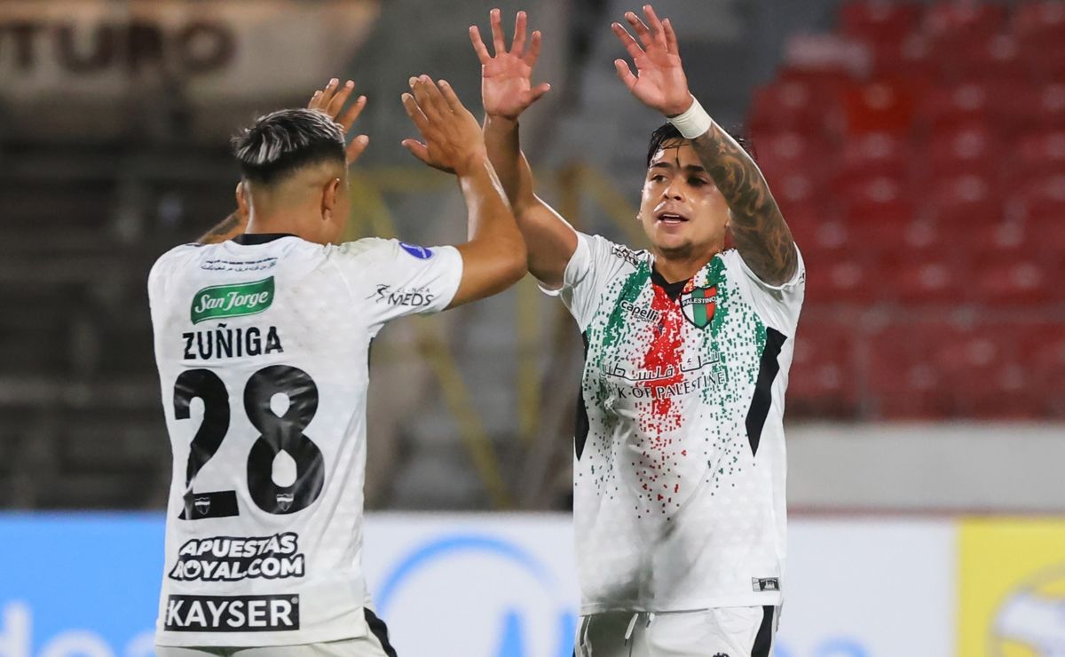 Pronósticos Deportivo Riestra vs Palestino: los Árabes visitan a un debutante en la Copa Sudamericana